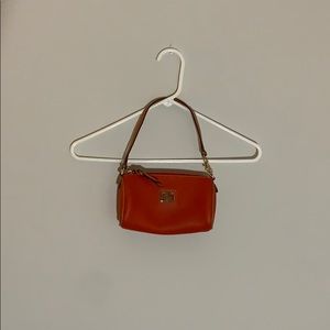 Dooney and Bourke wayfarer bag